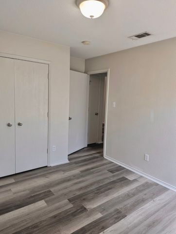 8541 Western Meadows Drive, Fort Worth, TX 76244