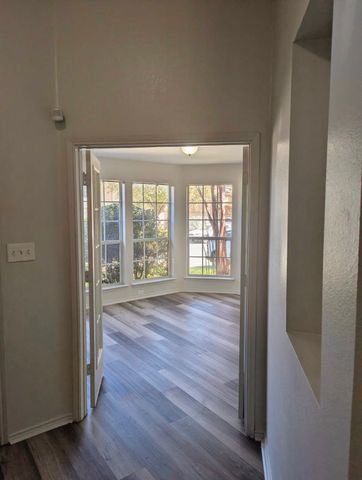 8541 Western Meadows Drive, Fort Worth, TX 76244