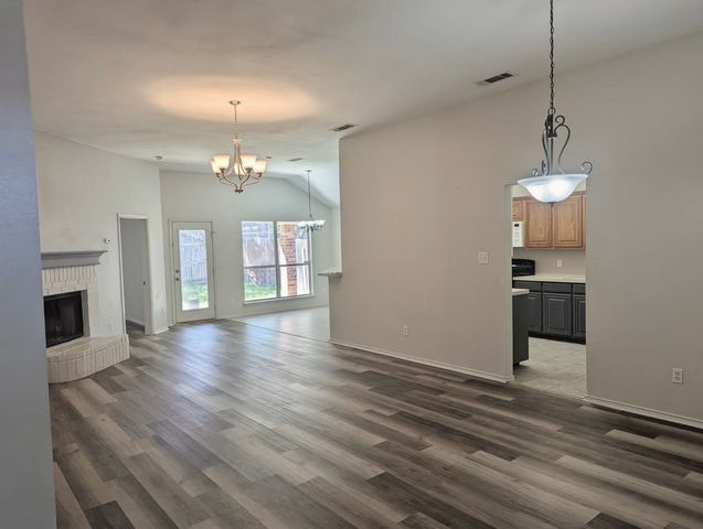 8541 Western Meadows Drive, Fort Worth, TX 76244