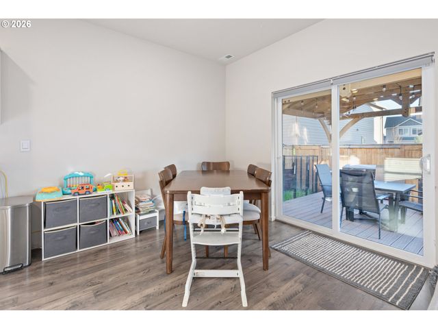 2985 W St, Springfield, OR 97477