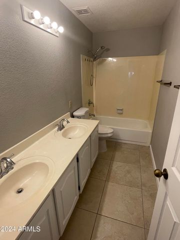 456 E SILVER CREEK Road, Gilbert, AZ 85296
