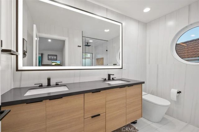 24 La Costa ct., Laguna Beach, CA 92651