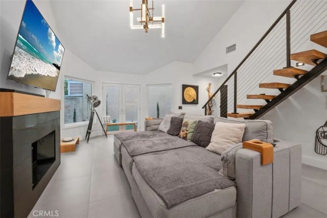 24 La Costa ct., Laguna Beach, CA 92651