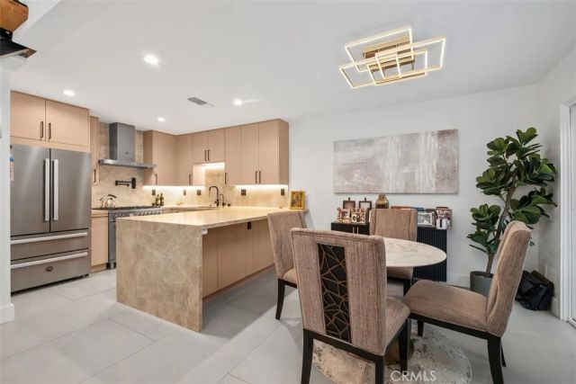 24 La Costa ct., Laguna Beach, CA 92651