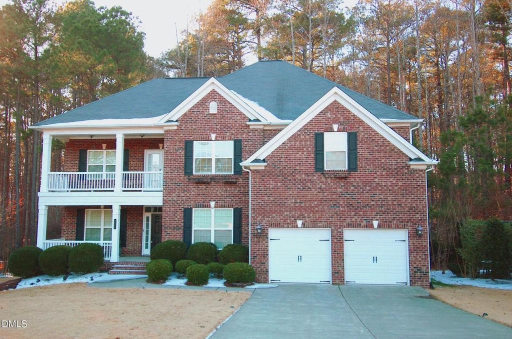 4832 Millens Bay Court, Apex, NC 27539