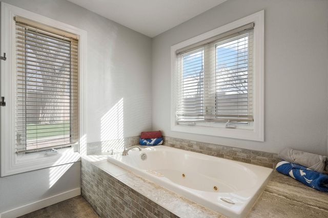 500 Cilantro Lane NW, Albuquerque, NM 87104