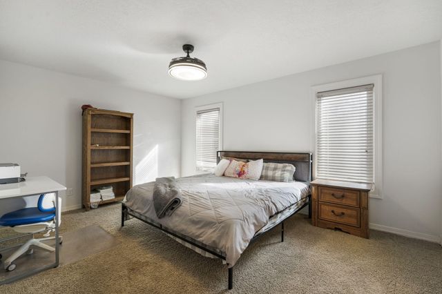 500 Cilantro Lane NW, Albuquerque, NM 87104