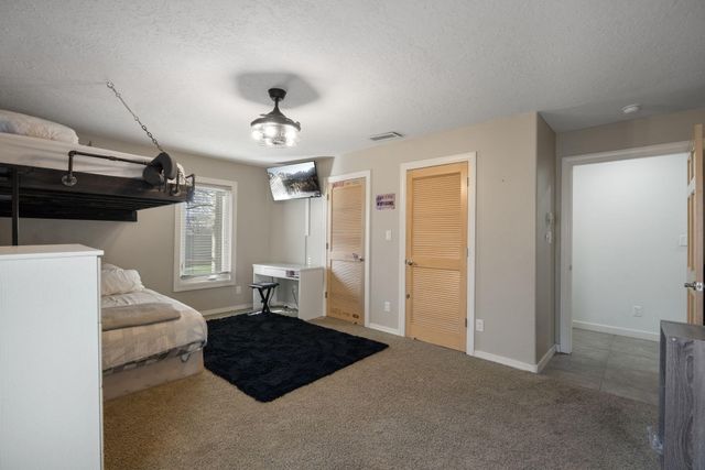 500 Cilantro Lane NW, Albuquerque, NM 87104