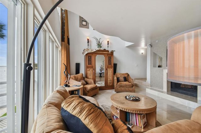 4950 BAYSHORE BOULEVARD 22, Tampa, FL 33611