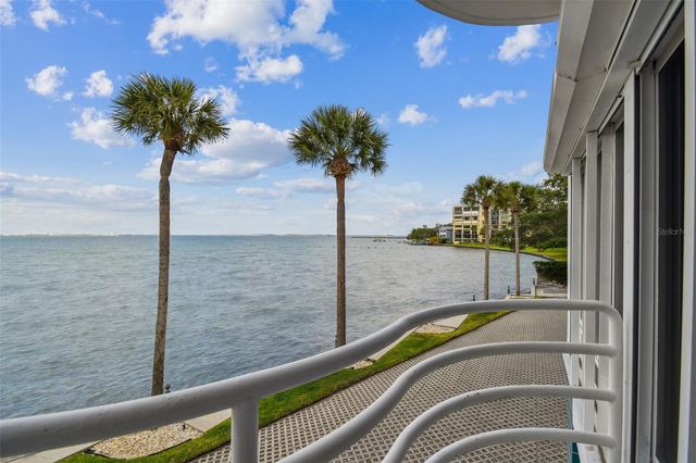 4950 BAYSHORE BOULEVARD 22, Tampa, FL 33611