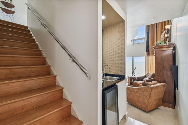 4950 BAYSHORE BOULEVARD 22, Tampa, FL 33611