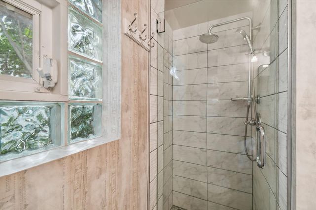 4950 BAYSHORE BOULEVARD 22, Tampa, FL 33611