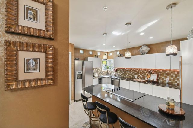 4950 BAYSHORE BOULEVARD 22, Tampa, FL 33611