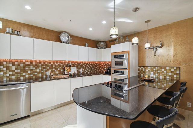 4950 BAYSHORE BOULEVARD 22, Tampa, FL 33611