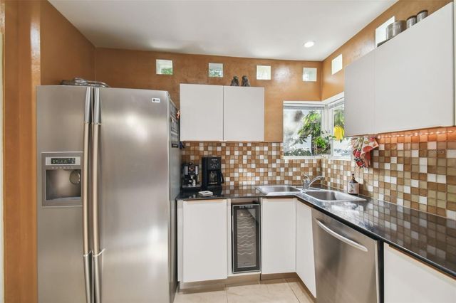 4950 BAYSHORE BOULEVARD 22, Tampa, FL 33611