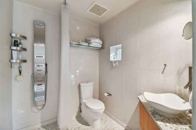 4950 BAYSHORE BOULEVARD 22, Tampa, FL 33611