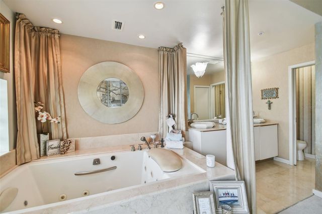 4950 BAYSHORE BOULEVARD 22, Tampa, FL 33611