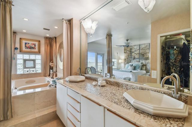 4950 BAYSHORE BOULEVARD 22, Tampa, FL 33611