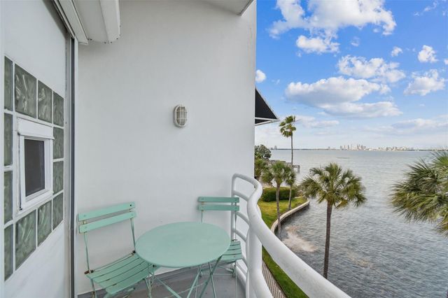 4950 BAYSHORE BOULEVARD 22, Tampa, FL 33611