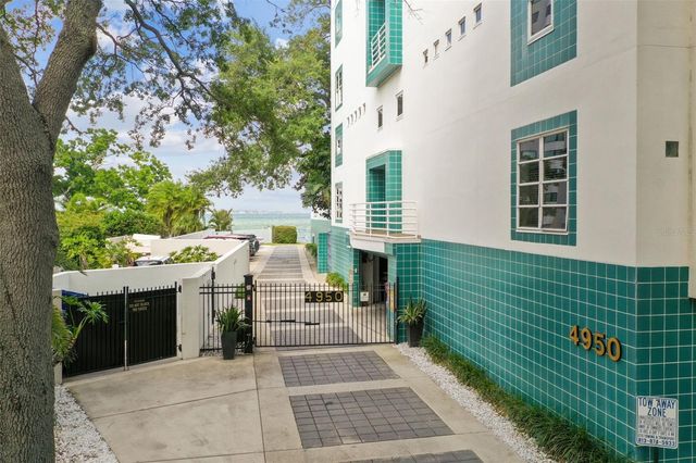 4950 BAYSHORE BOULEVARD 22, Tampa, FL 33611