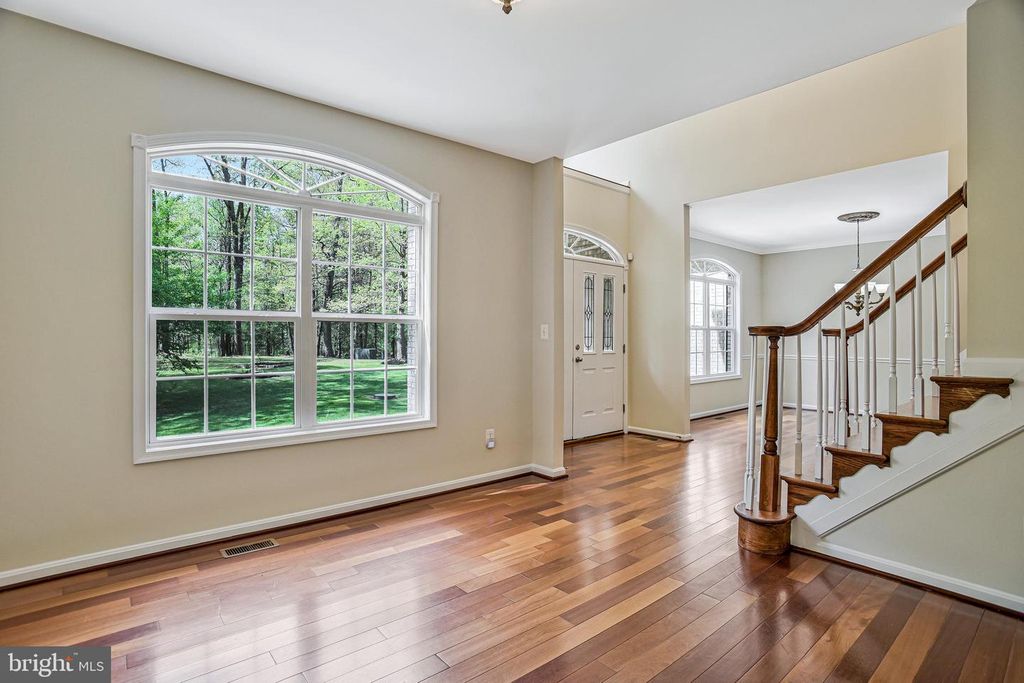 Image 11 of property listing at 14010 ARNETTE PL, Charlotte Hall, MD 20622