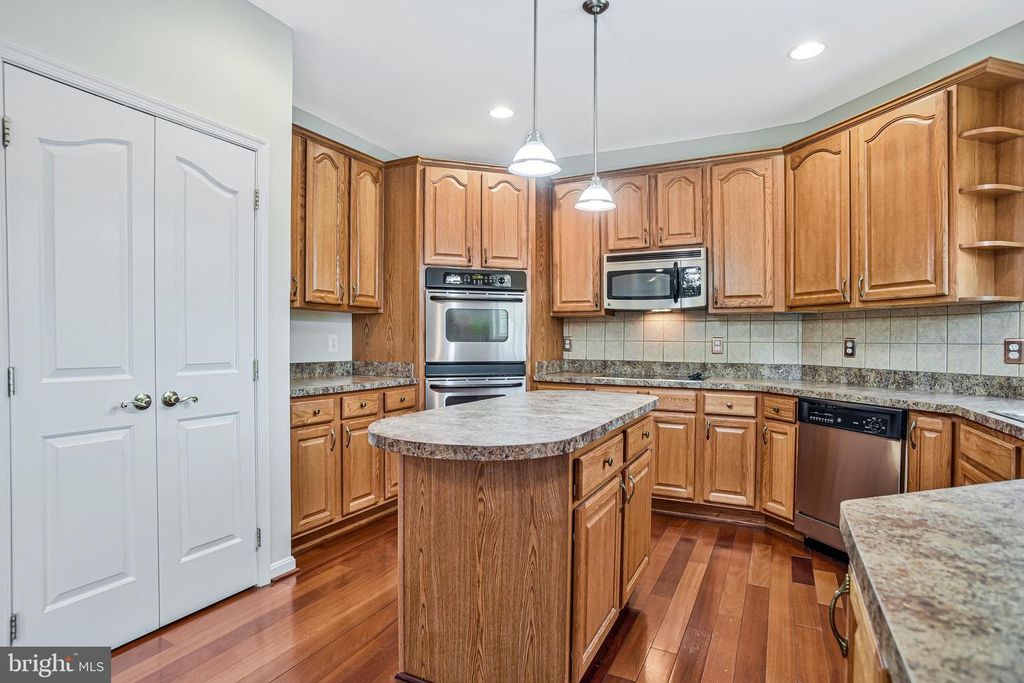 Image 19 of property listing at 14010 ARNETTE PL, Charlotte Hall, MD 20622