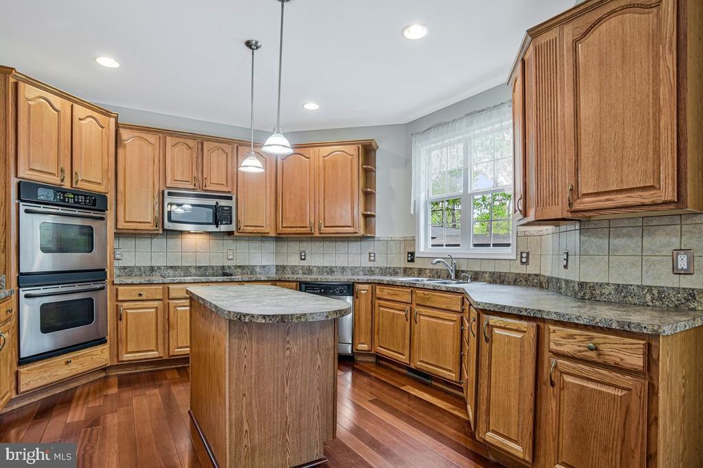 Image 23 of property listing at 14010 ARNETTE PL, Charlotte Hall, MD 20622