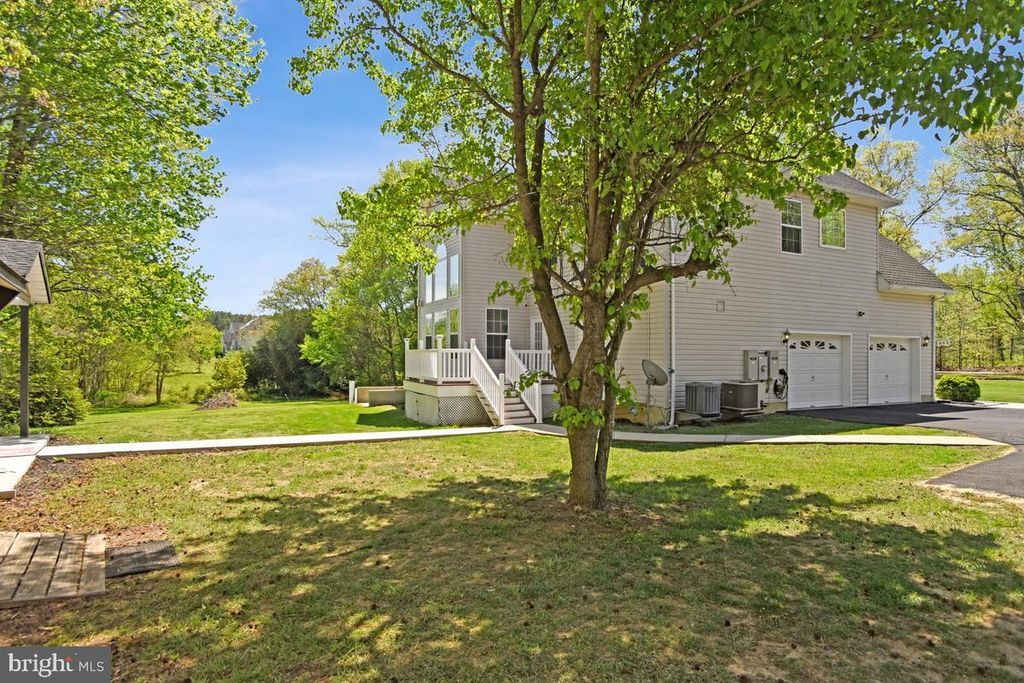 Image 60 of property listing at 14010 ARNETTE PL, Charlotte Hall, MD 20622