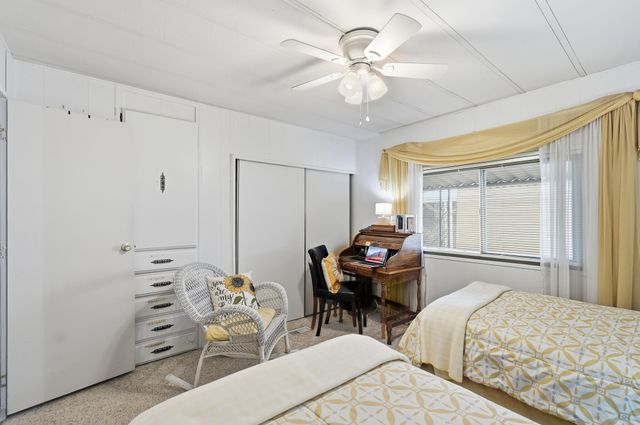 2627 W Midvalley Avenue 107, Visalia, CA 93277