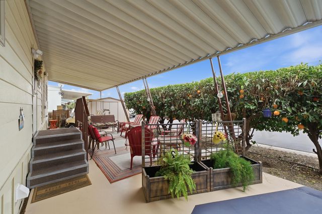 2627 W Midvalley Avenue 107, Visalia, CA 93277