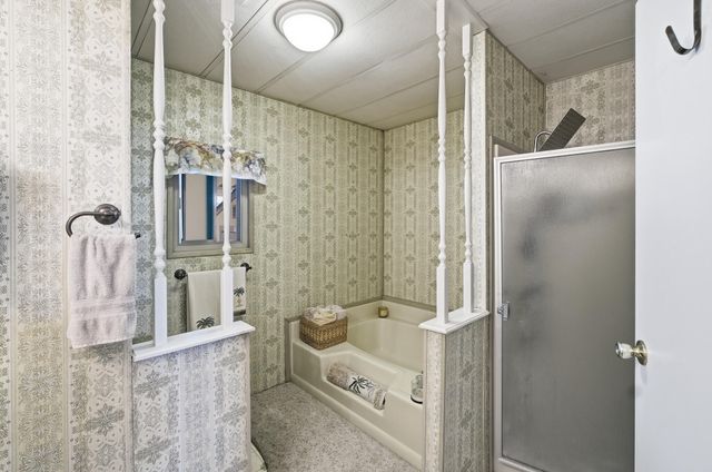 2627 W Midvalley Avenue 107, Visalia, CA 93277