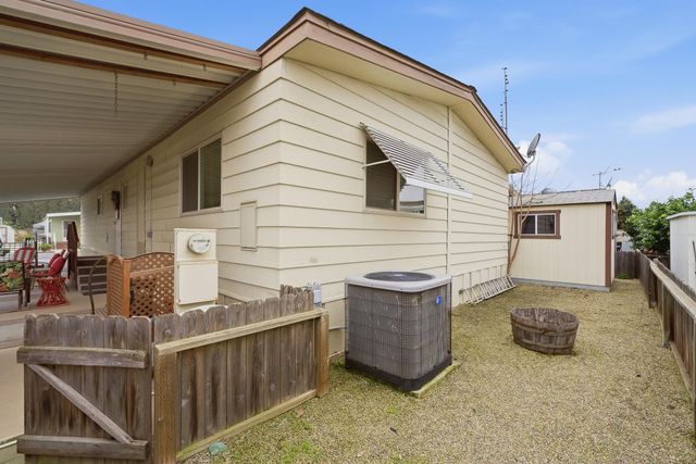 2627 W Midvalley Avenue 107, Visalia, CA 93277