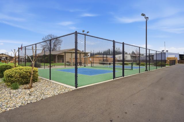 2627 W Midvalley Avenue 107, Visalia, CA 93277