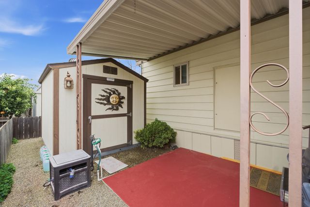 2627 W Midvalley Avenue 107, Visalia, CA 93277