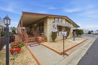 2627 W Midvalley Avenue 107, Visalia, CA 93277