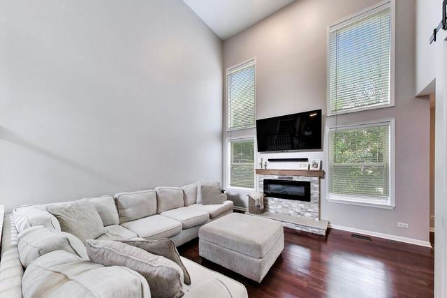 924 Ainsley Drive ---, West Chicago, IL 60185