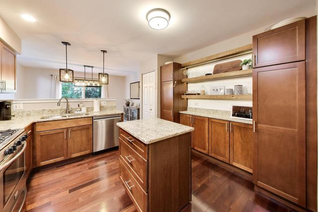 924 Ainsley Drive ---, West Chicago, IL 60185
