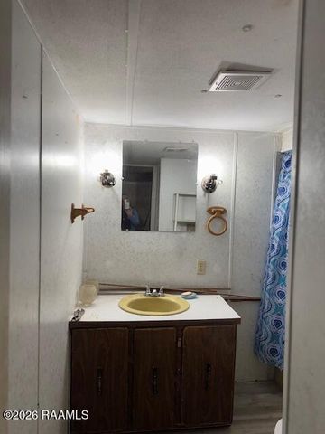 606 W Landry Street, Opelousas, LA 70570