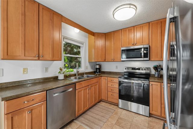 6686 NW 54th Court, Johnston, IA 50131