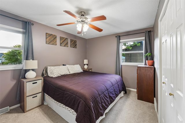 6686 NW 54th Court, Johnston, IA 50131