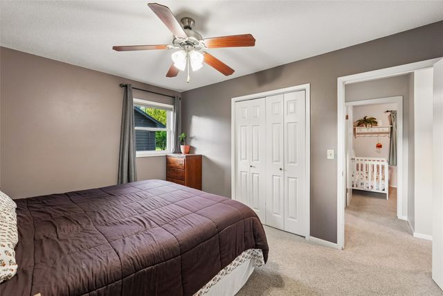 6686 NW 54th Court, Johnston, IA 50131