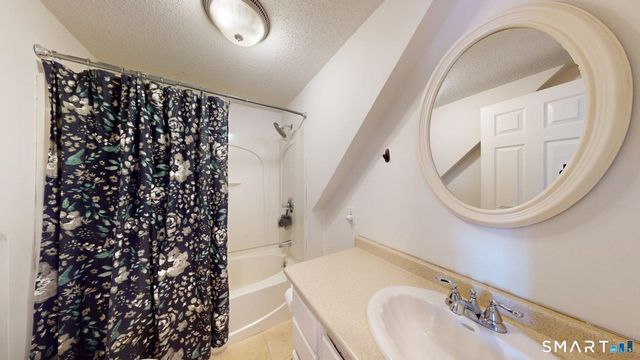 13 Pine Drive, Windsor Locks, CT 06096