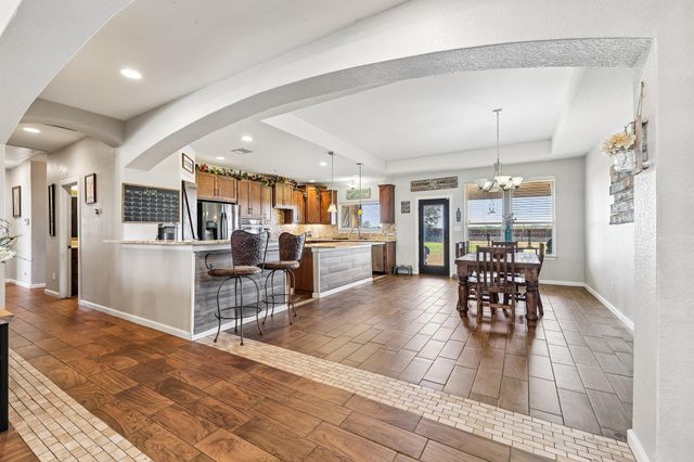 106 Eland Ave, Bastrop, TX 78602
