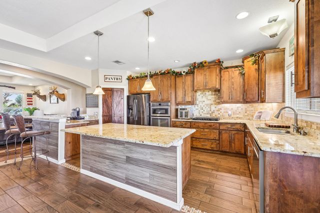 106 Eland Ave, Bastrop, TX 78602