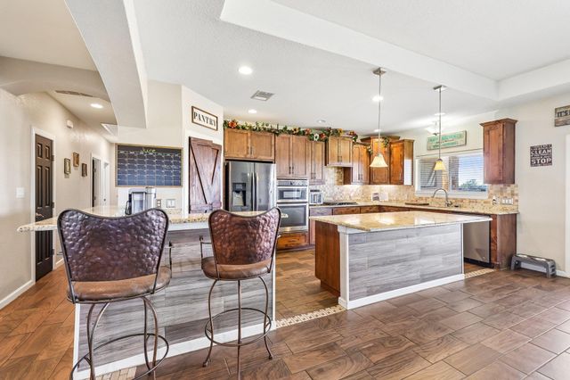 106 Eland Ave, Bastrop, TX 78602