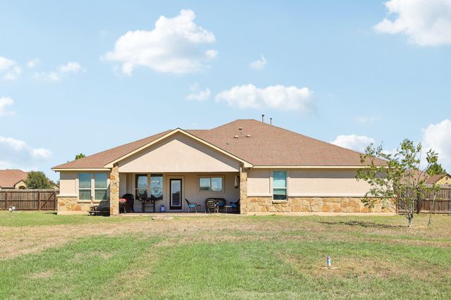 106 Eland Ave, Bastrop, TX 78602