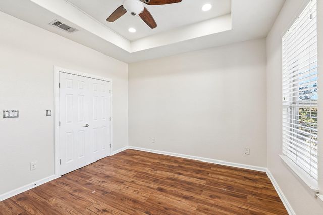 106 Eland Ave, Bastrop, TX 78602