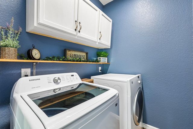 106 Eland Ave, Bastrop, TX 78602