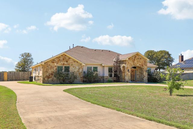 106 Eland Ave, Bastrop, TX 78602