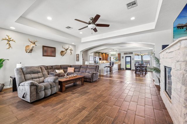 106 Eland Ave, Bastrop, TX 78602
